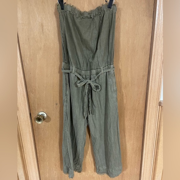 #124- CLOTH & STONE-Small Faded Everglade
Frayed Hem Cropped Strapless Romper - Picture 2 of 5